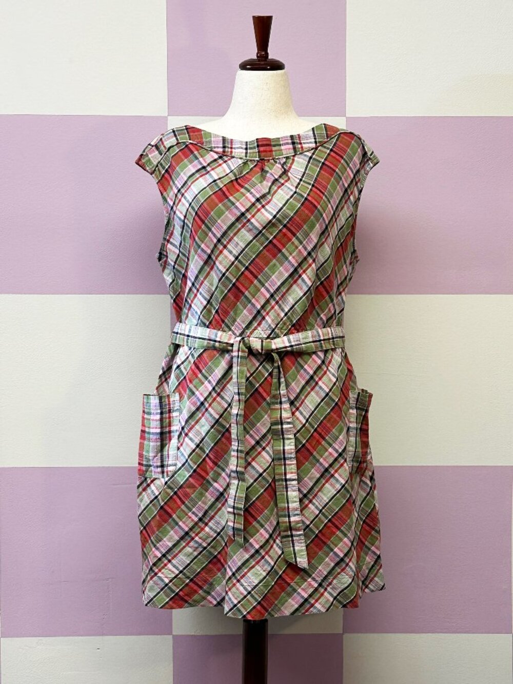 LANDS' END sleeveless vintage style plaid dress tie waist, patch pockets, cotton